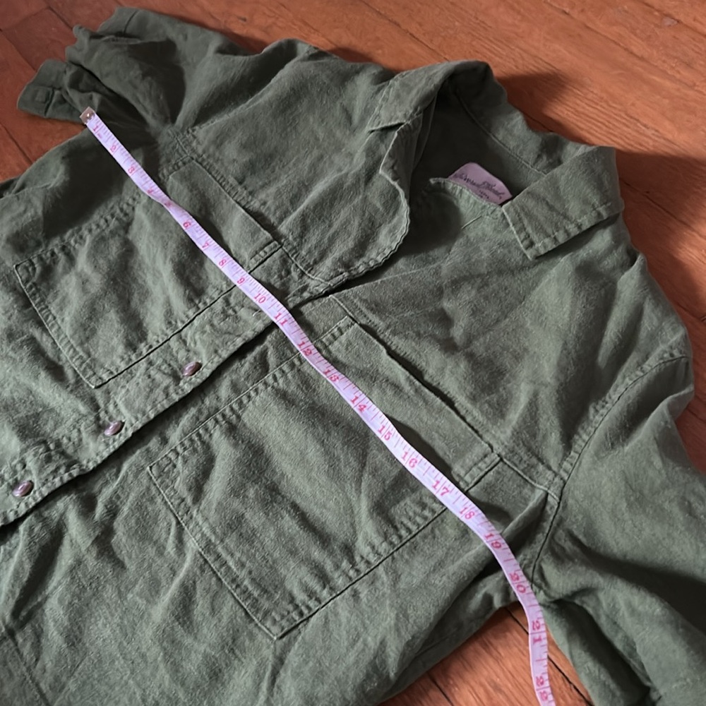 Universal Thread cropped green button-up - Picture 4 of 6